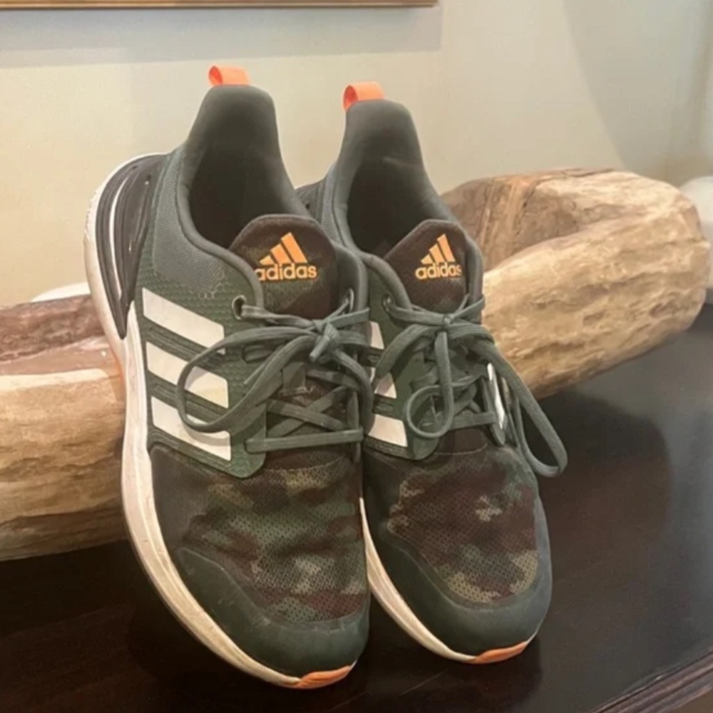 Adidas Ultrabounce Sneakers  Size 5